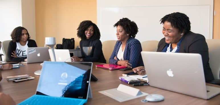 Mujeres en economía: Retos de pronta resolución en Cali