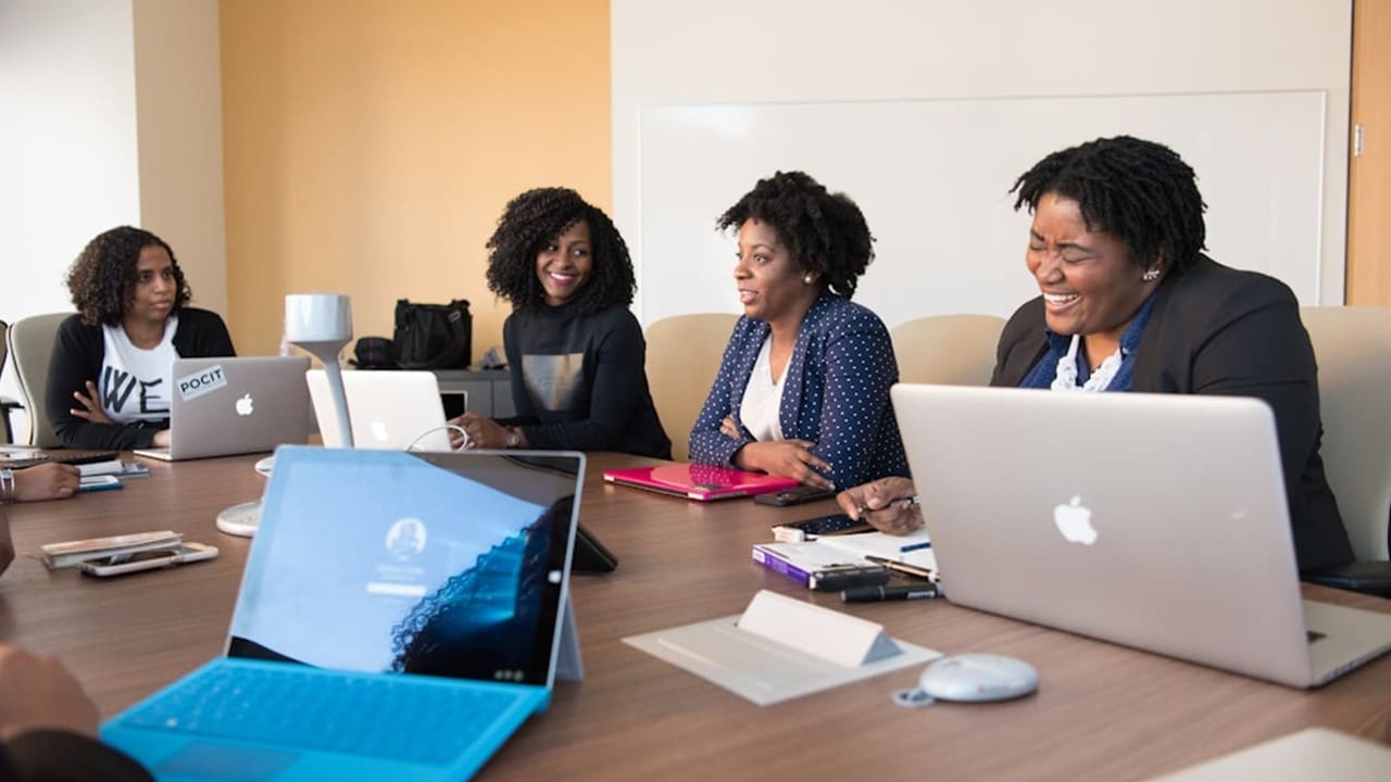 Mujeres en economía: Retos de pronta resolución en Cali