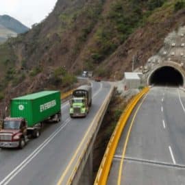 Riesgo en los recursos de la vía Mulaló y la malla vial por falta de claridad