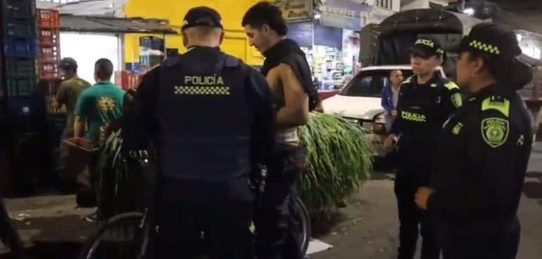 Operativo sorpresa: Policía de Cali visitó Galería Santa Elena