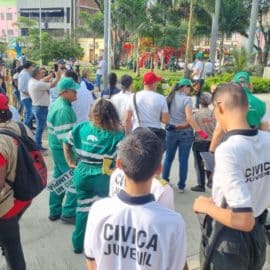 En imágenes: Así se vivió la jornada de limpieza en el parque Alameda