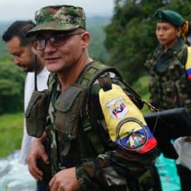 ¿Quién es 'Iván Mordisco'? Este el historial criminal del jefe de las disidencias de las Farc
