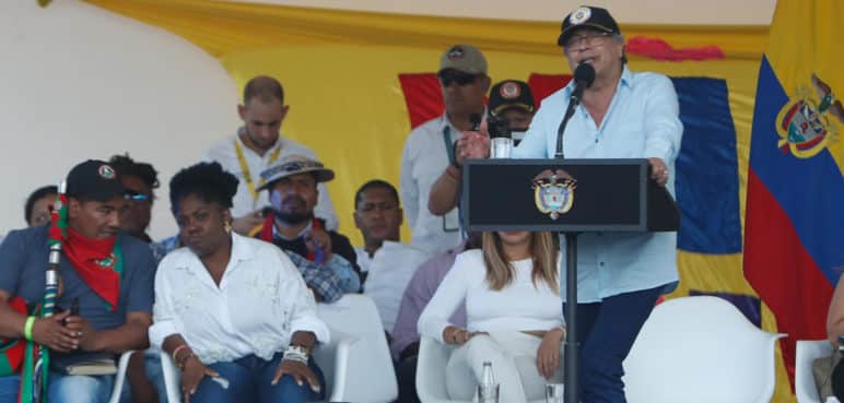 "Colombia tiene que ir a una Asamblea Nacional Constituyente": Gustavo Petro