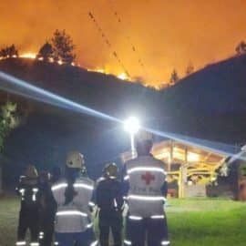 Incendio forestal en la vía Yumbo y La Cumbre habría sido provocado