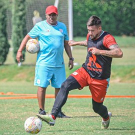 Los 'diablos rojos' a vencer la Fortaleza de los 'amix'