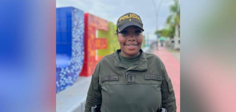 'Mujer de Acero': Subteniente en Buenaventura da clase defensa personal a las mujeres