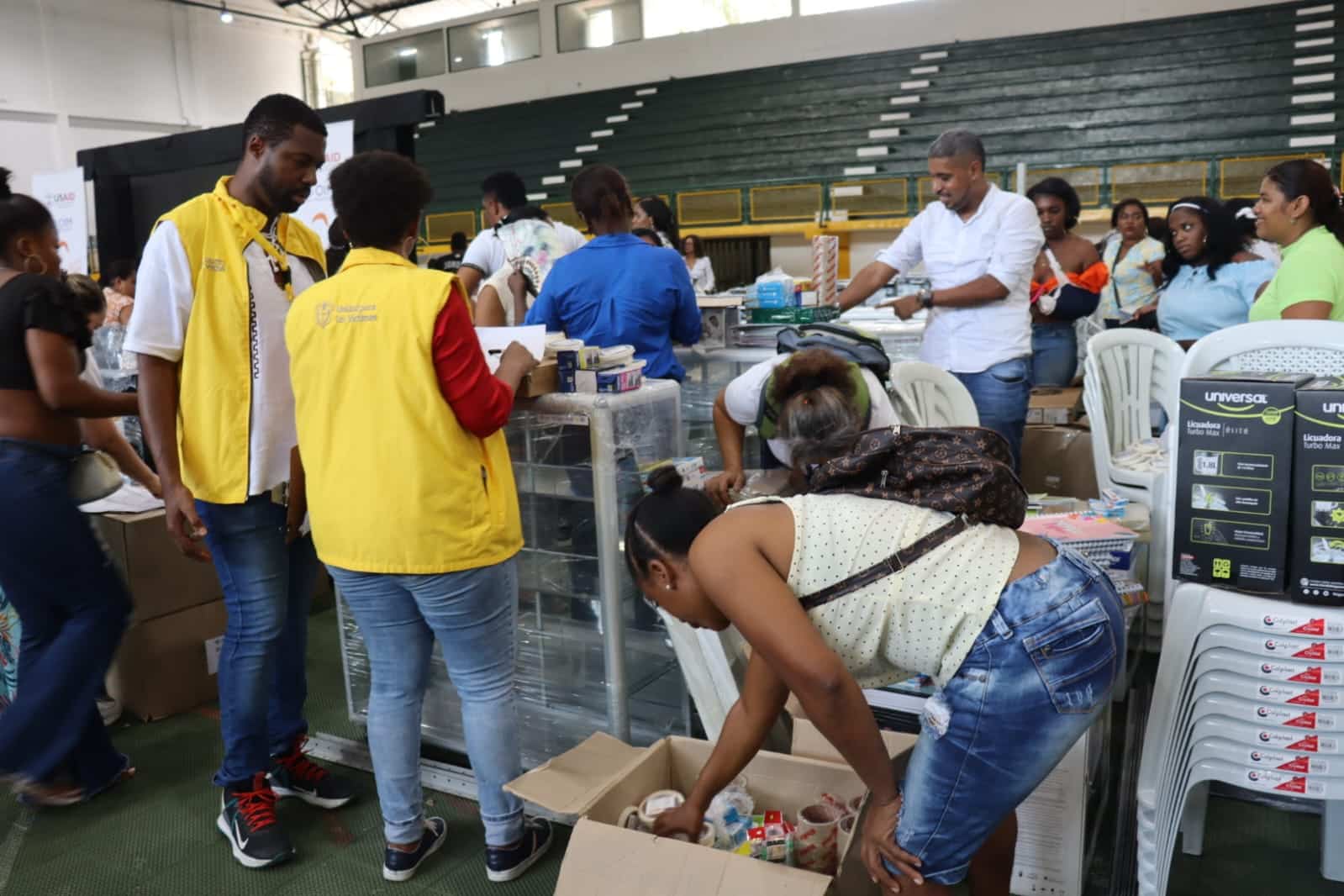 Unidad para las Víctimas entrega 300 negocios familiares en Buenaventura