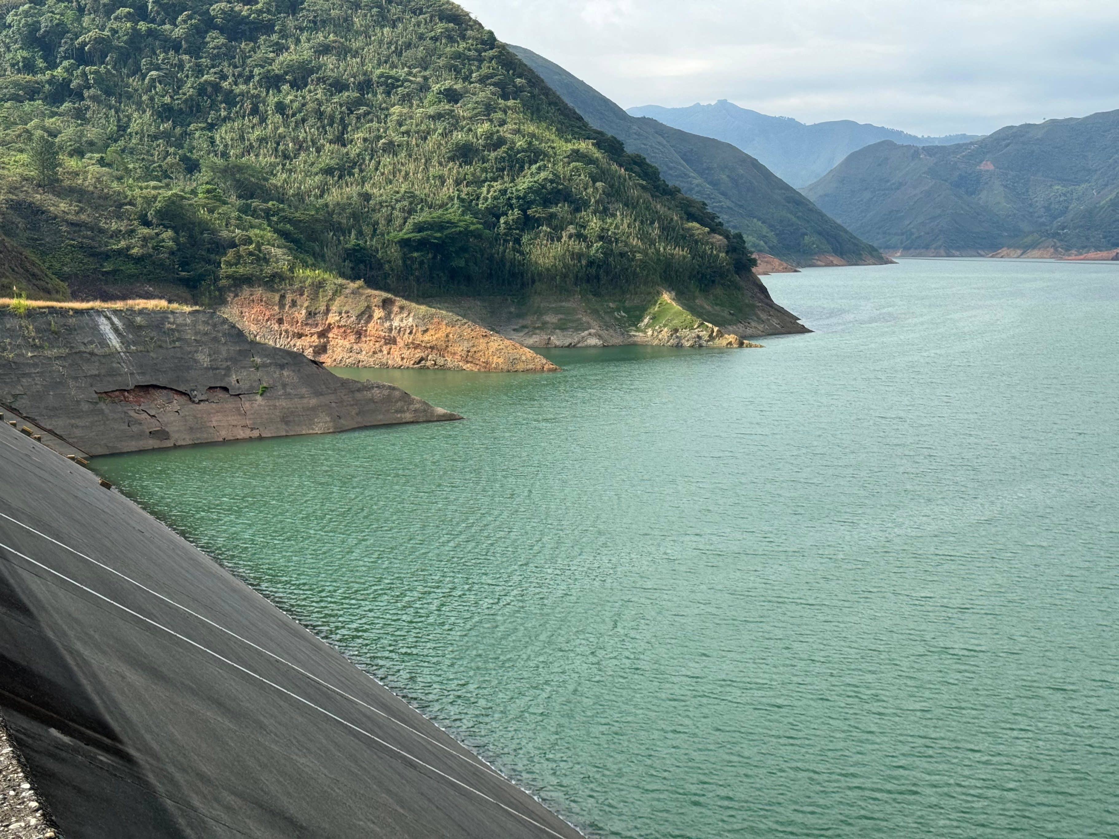 Represa Salvajina mantiene el nivel para caudal mínimo de agua