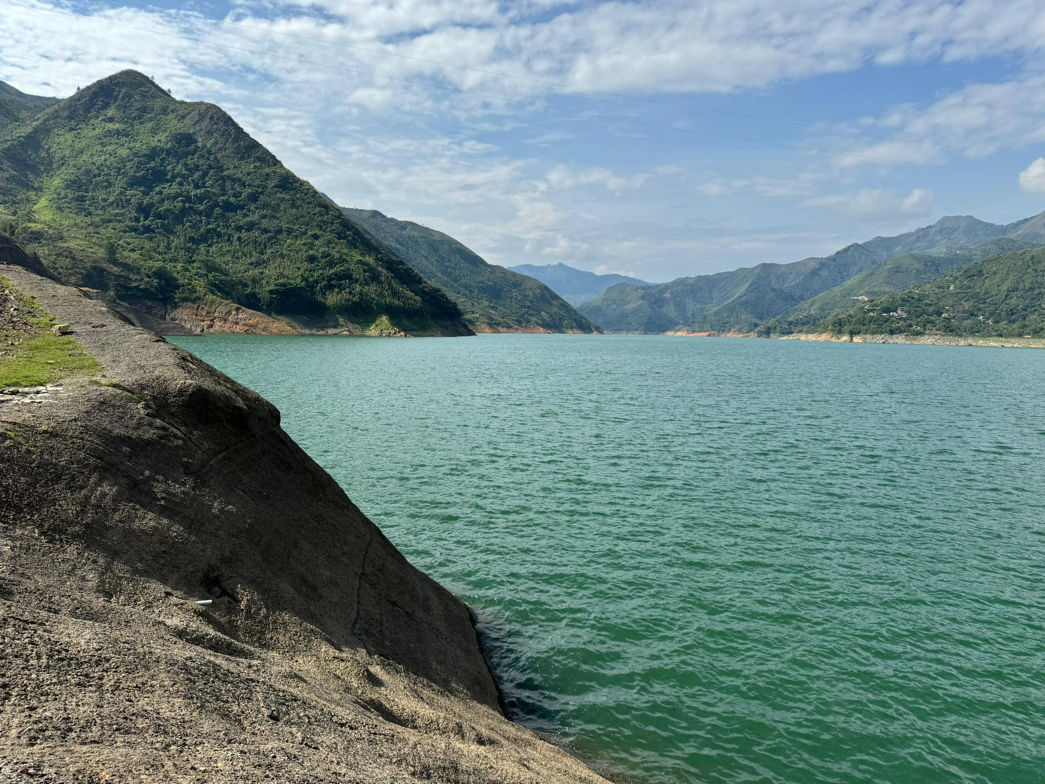 Represa Salvajina mantiene el nivel para caudal mínimo de agua