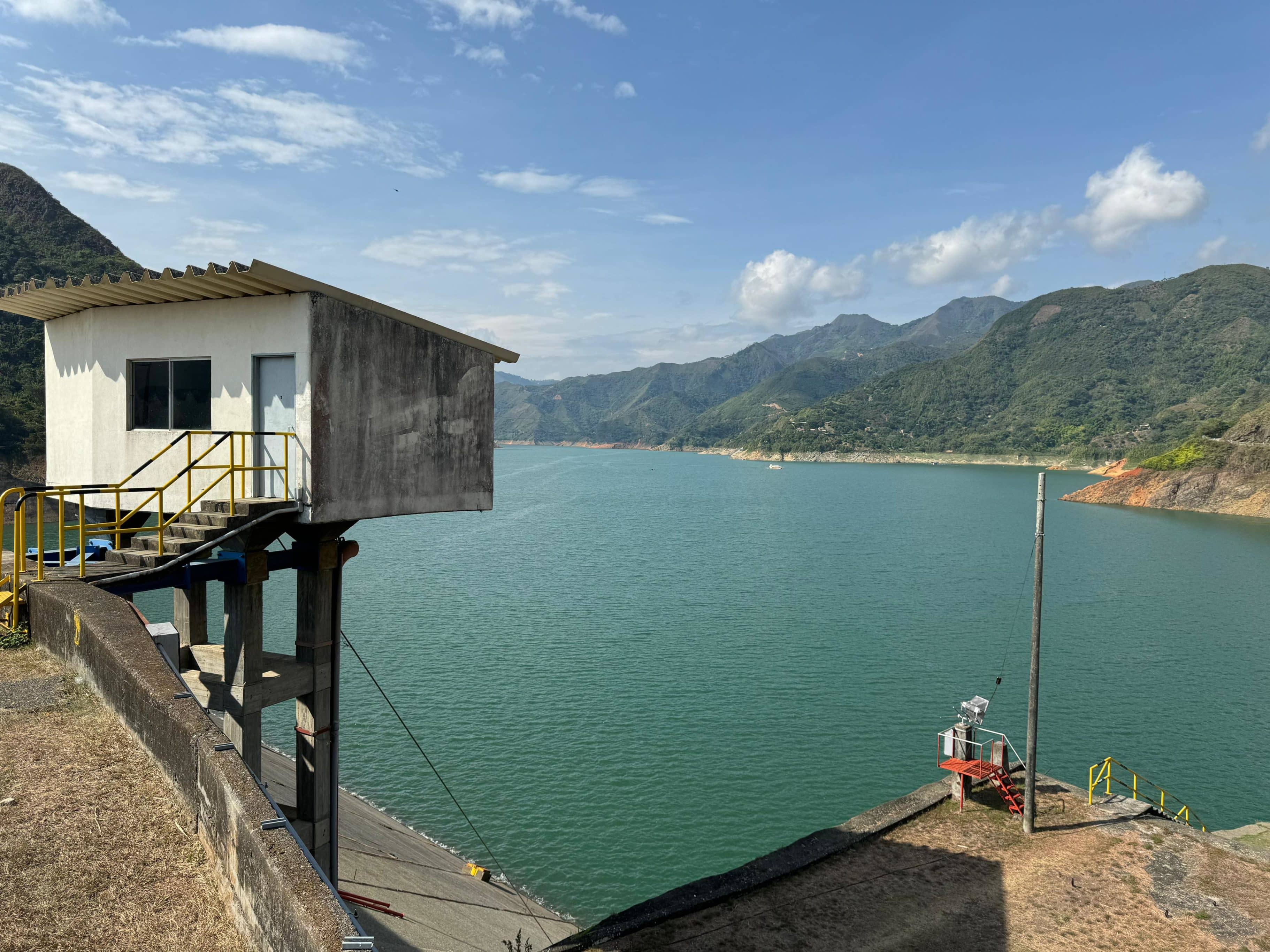 Represa Salvajina mantiene el nivel para caudal mínimo de agua