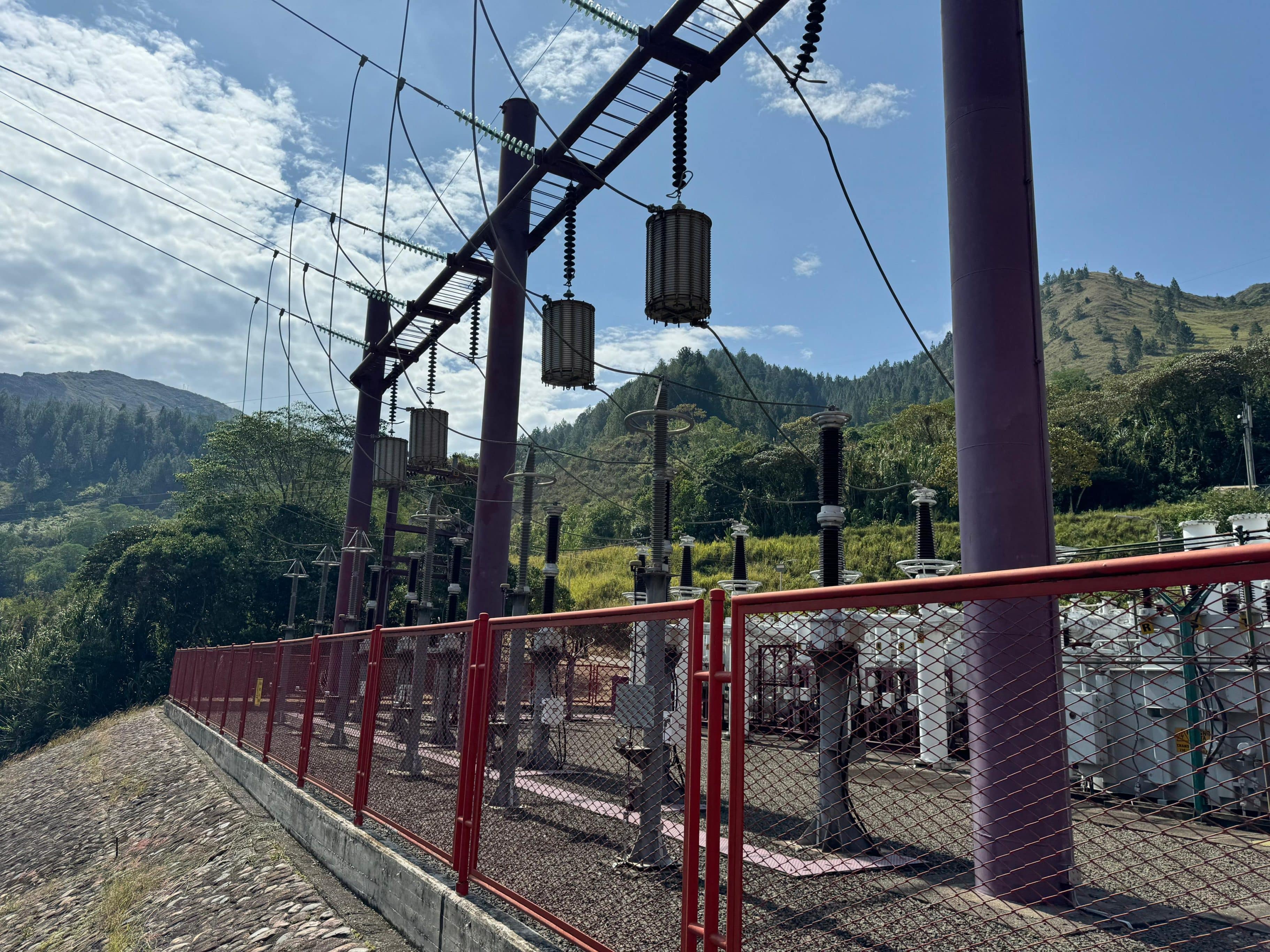 Represa Salvajina mantiene el nivel para caudal mínimo de agua