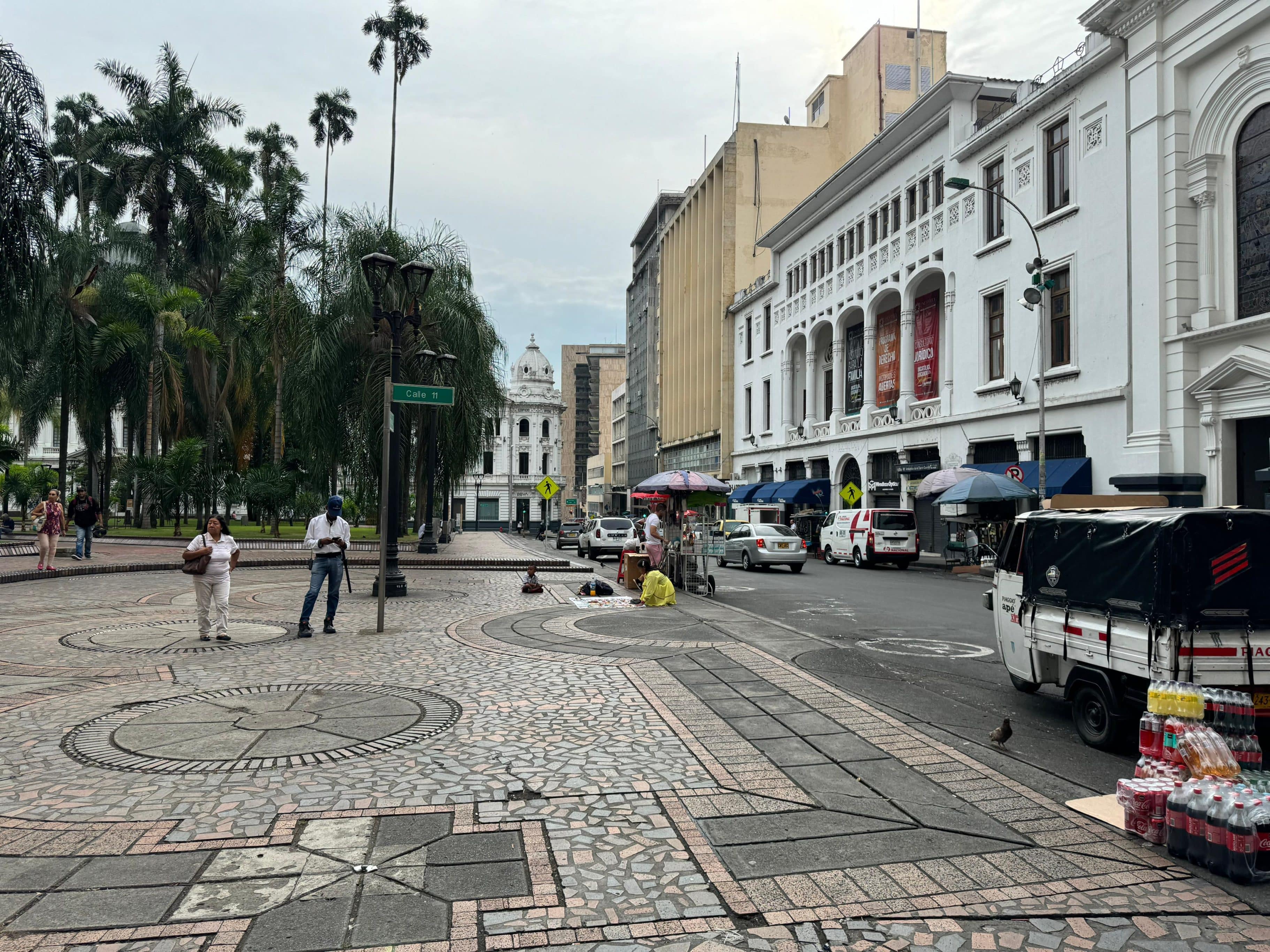 plaza-caicedo