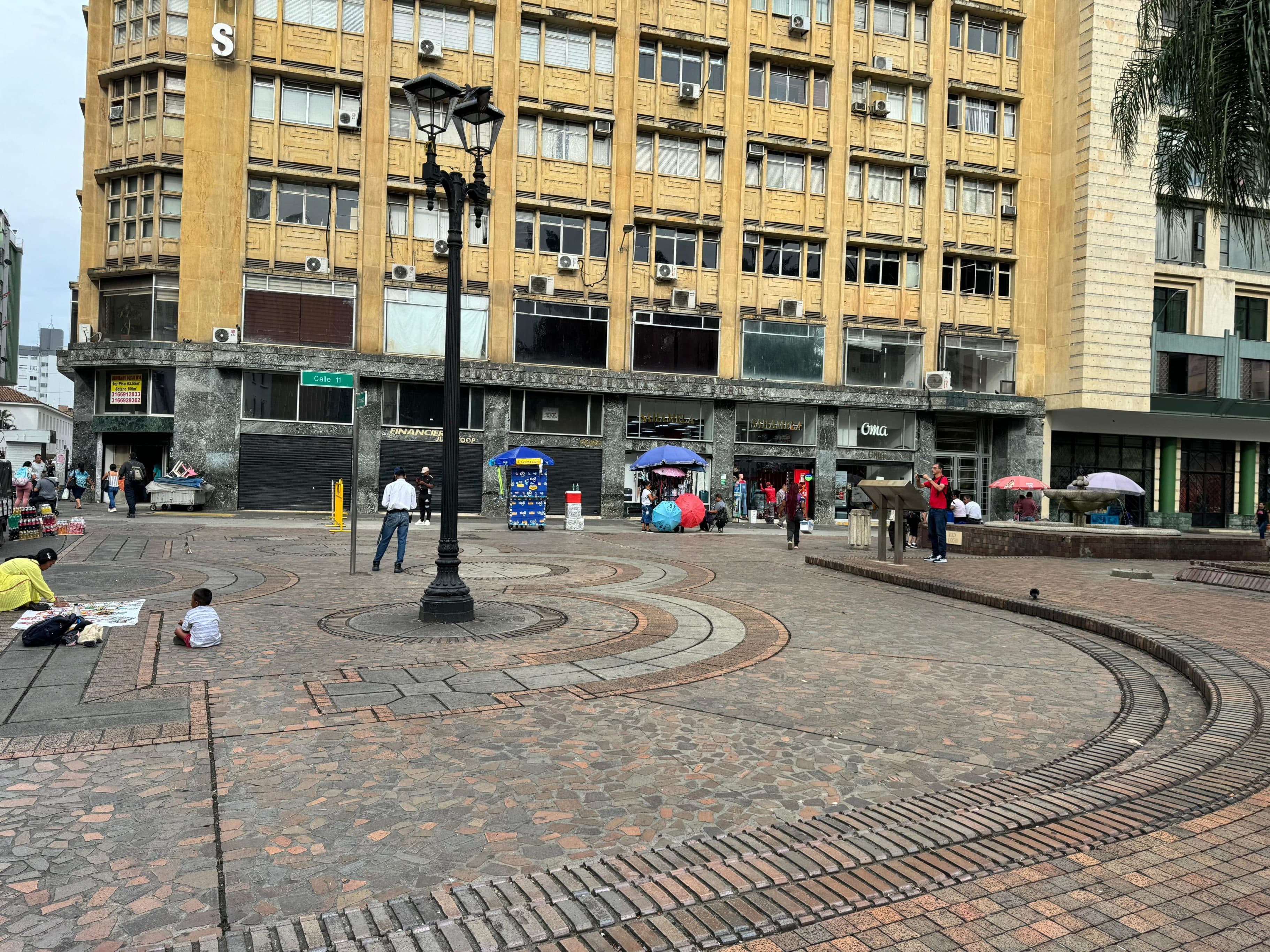 plaza-caicedo