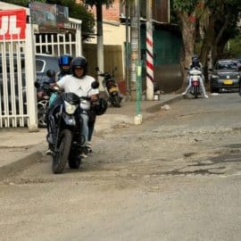 Estamos con vos: Denuncian el mal estado de la malla vial del barrio Meléndez