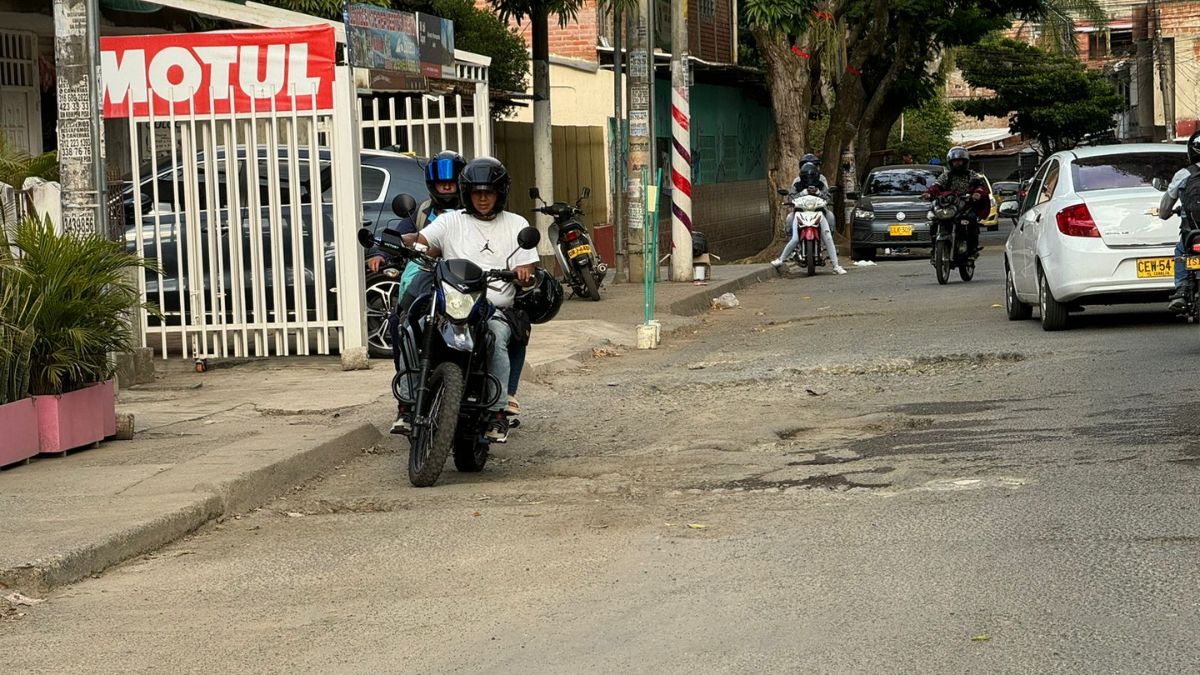 Estamos con vos: Denuncian el mal estado de la malla vial del barrio Meléndez