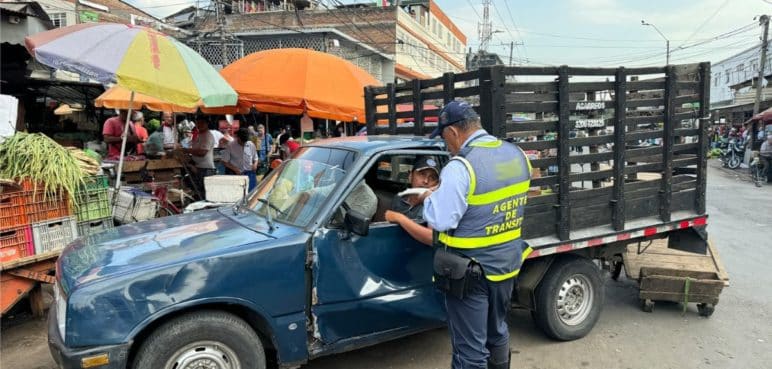 Realizan operativos en la galería Santa Helena en Cali