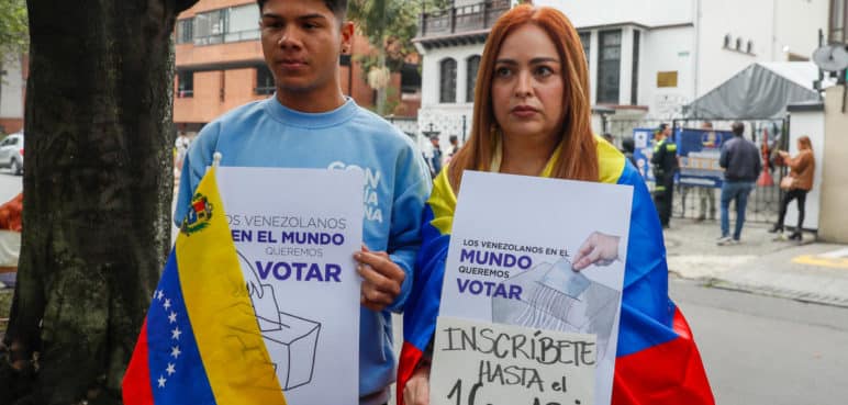 Venezolanos en Colombia denuncian impedimentos para inscribirse como votantes