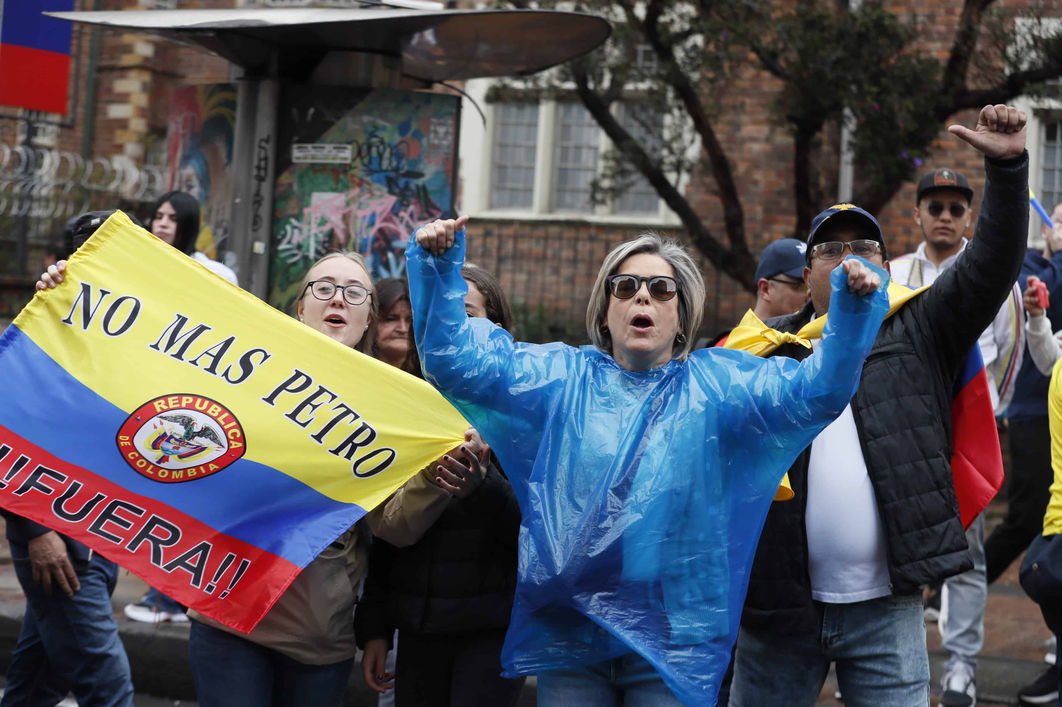 marchas-contra-petro