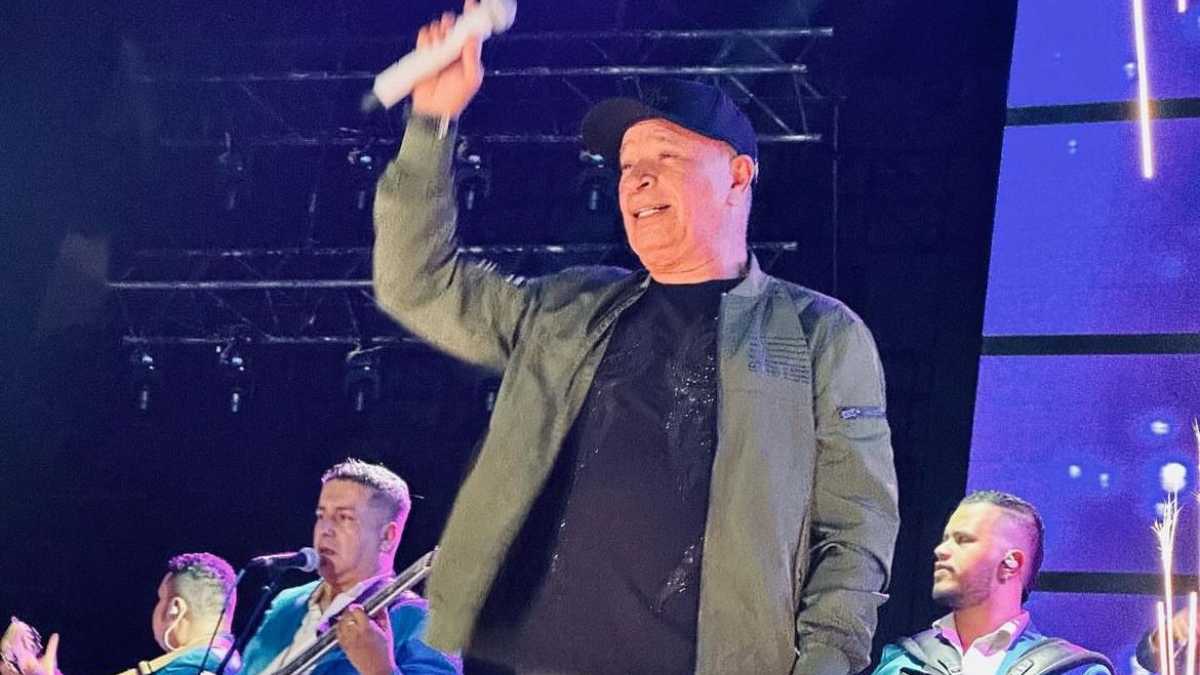 Raphael, el 'monstruo de la canción', se despidió de Bogotá entre aplausos