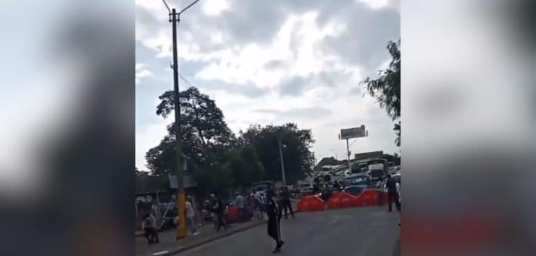 Bloqueos en el Puente de Juanchito ¿A qué se deben?