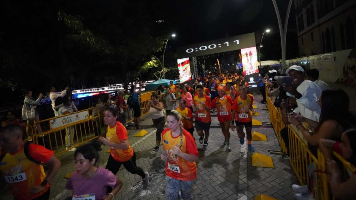 'Carrera Atlética 4.2K Histórica': Asi se vivió la carrera por centro histórico de Cali