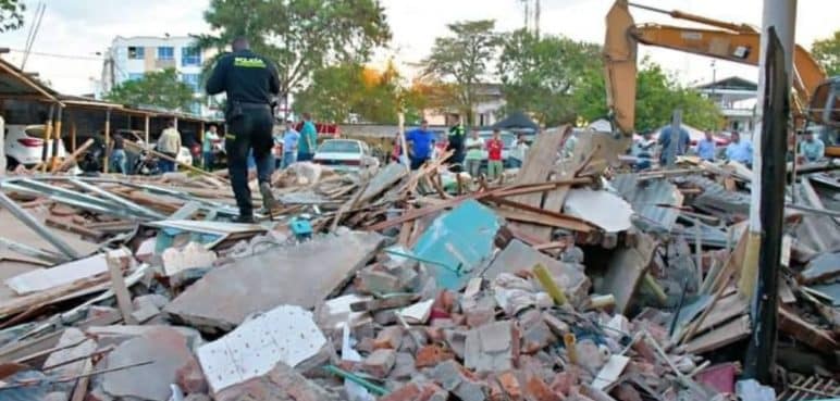 Derriban casa símbolo del ‘multicrimen’ en Tuluá, Valle