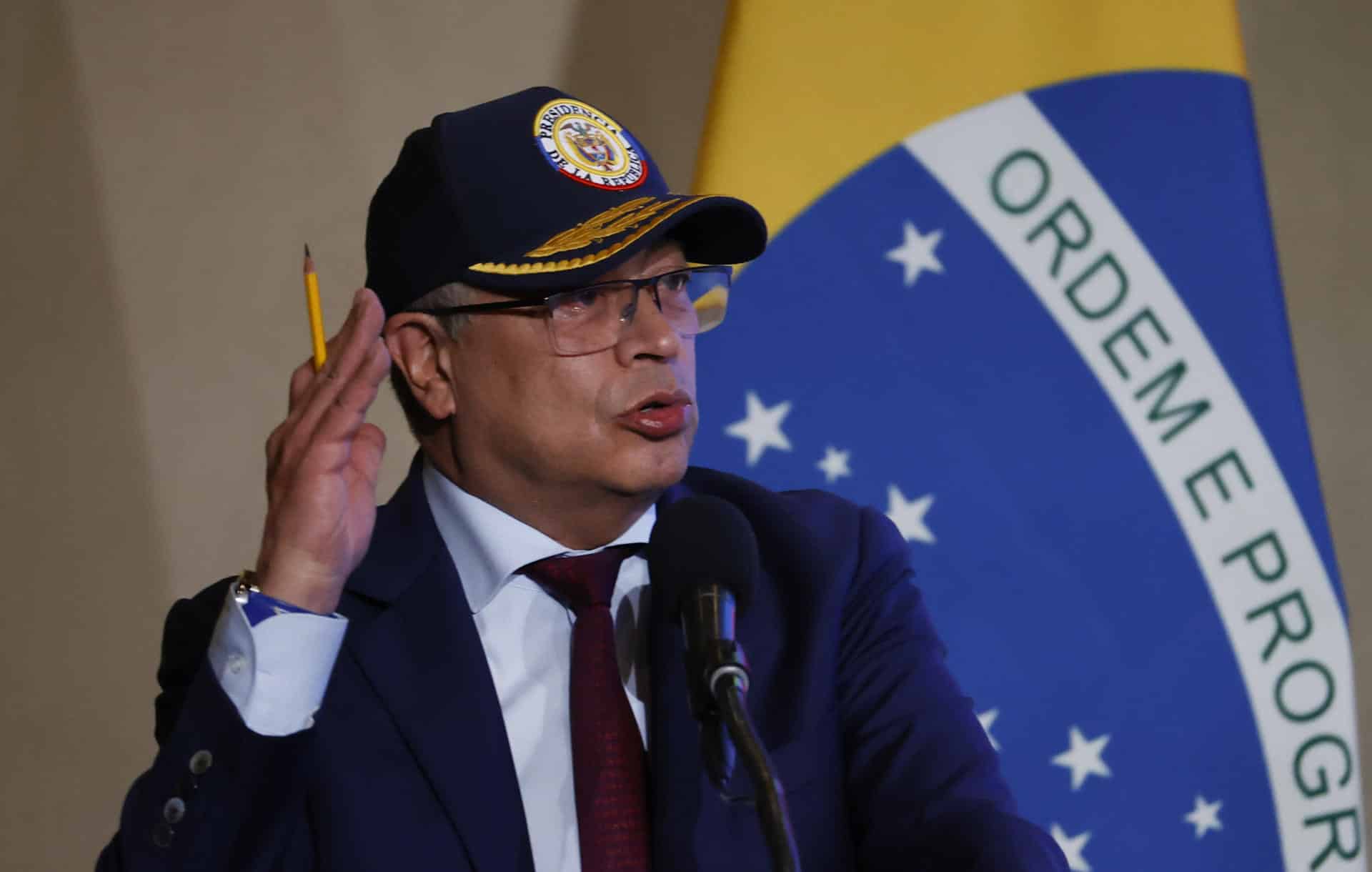 Polémica por decreto de día cívico que coincide con el cumpleaños del presidente