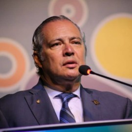 “No tiene ninguna vocación de apóstol”: Así describió Iván Name a Gustavo Bolívar