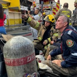 Estos son los bomberos que atendieron el incendio en San Pedro, centro de Cali
