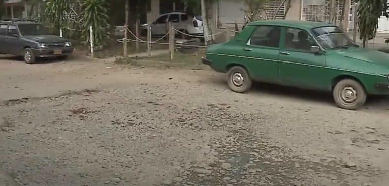 Habitantes del barrio 20 de Julio en Cali denuncian deterioro en malla vial