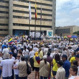 🔴En vivo: Así avanza la marcha en contra del gobierno de Gustavo Petro en Cali
