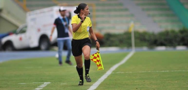 ¡Logro vallecaucano! Mayra Sánchez, árbitra zarzaleña hace historia internacional