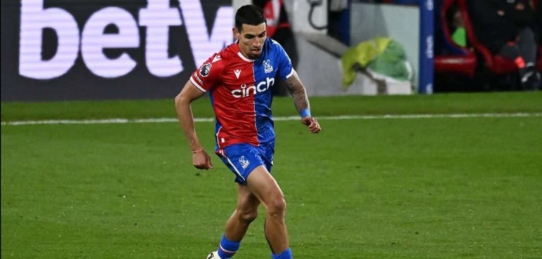 Daniel Muñoz hizo doblete de asistencias para que Crystal Palace derrote al United