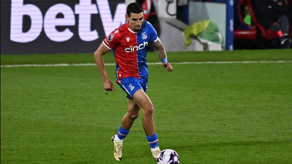 Daniel Muñoz hizo doblete de asistencias para que Crystal Palace derrote al United