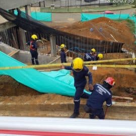 Un hombre falleció tras ser sepultado por un alud de tierra en Cali