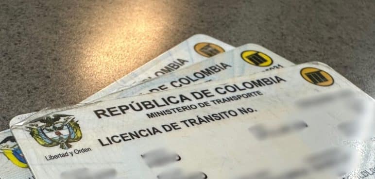 Conozca el proceso y costo del cambio de una tarjeta de propiedad de un vehículo