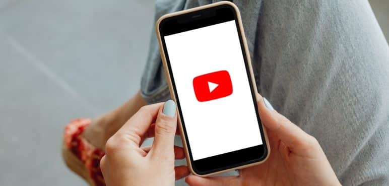 Truco para poder ver YouTube con la pantalla del celular bloqueada