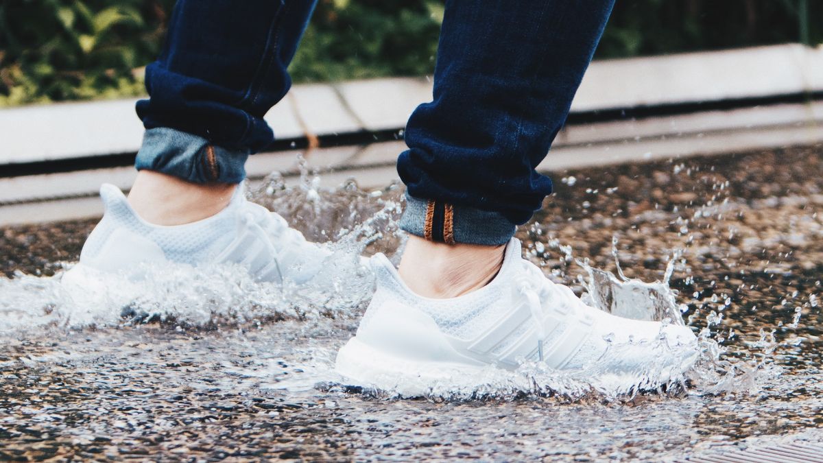 Estos 'tips' sirven para secar los zapatos mojados luego de un día lluvioso
